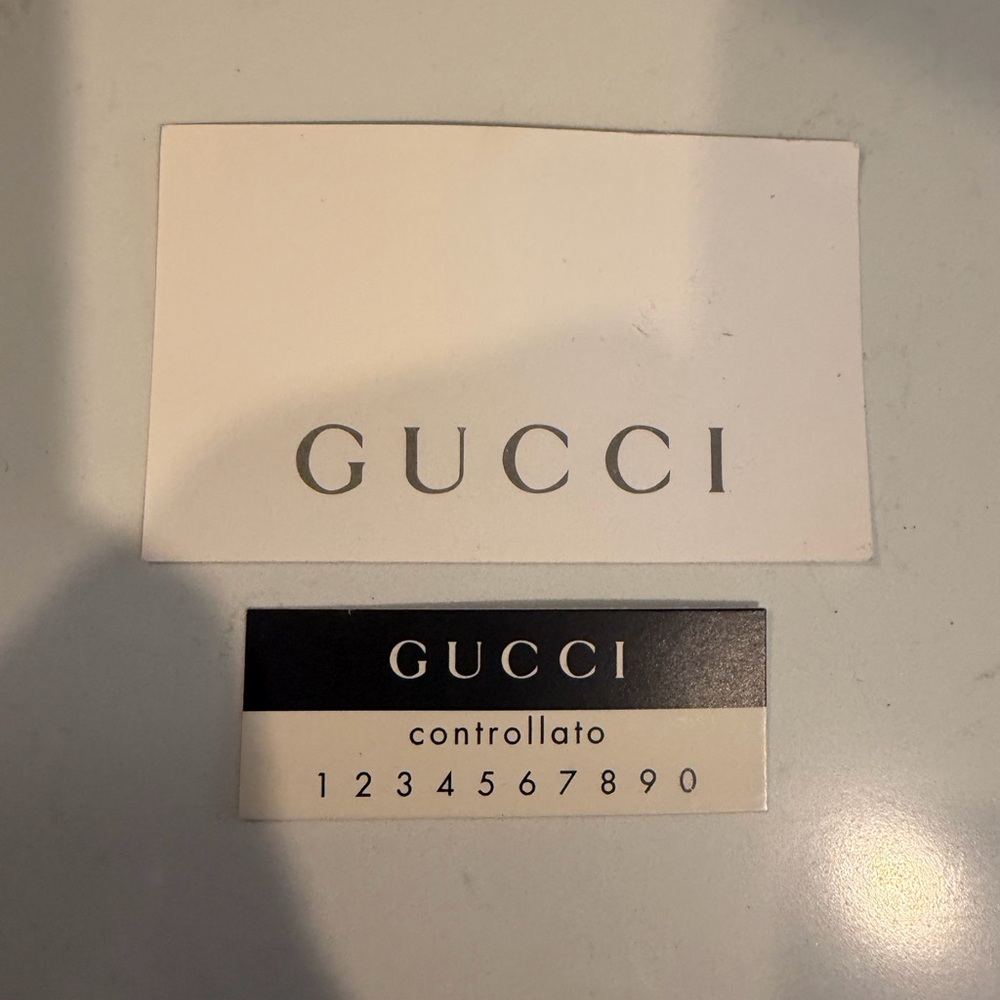 Gucci Black and Beige Bag - Like New! Comes with Authentication Paper! - Picture 14 of 14